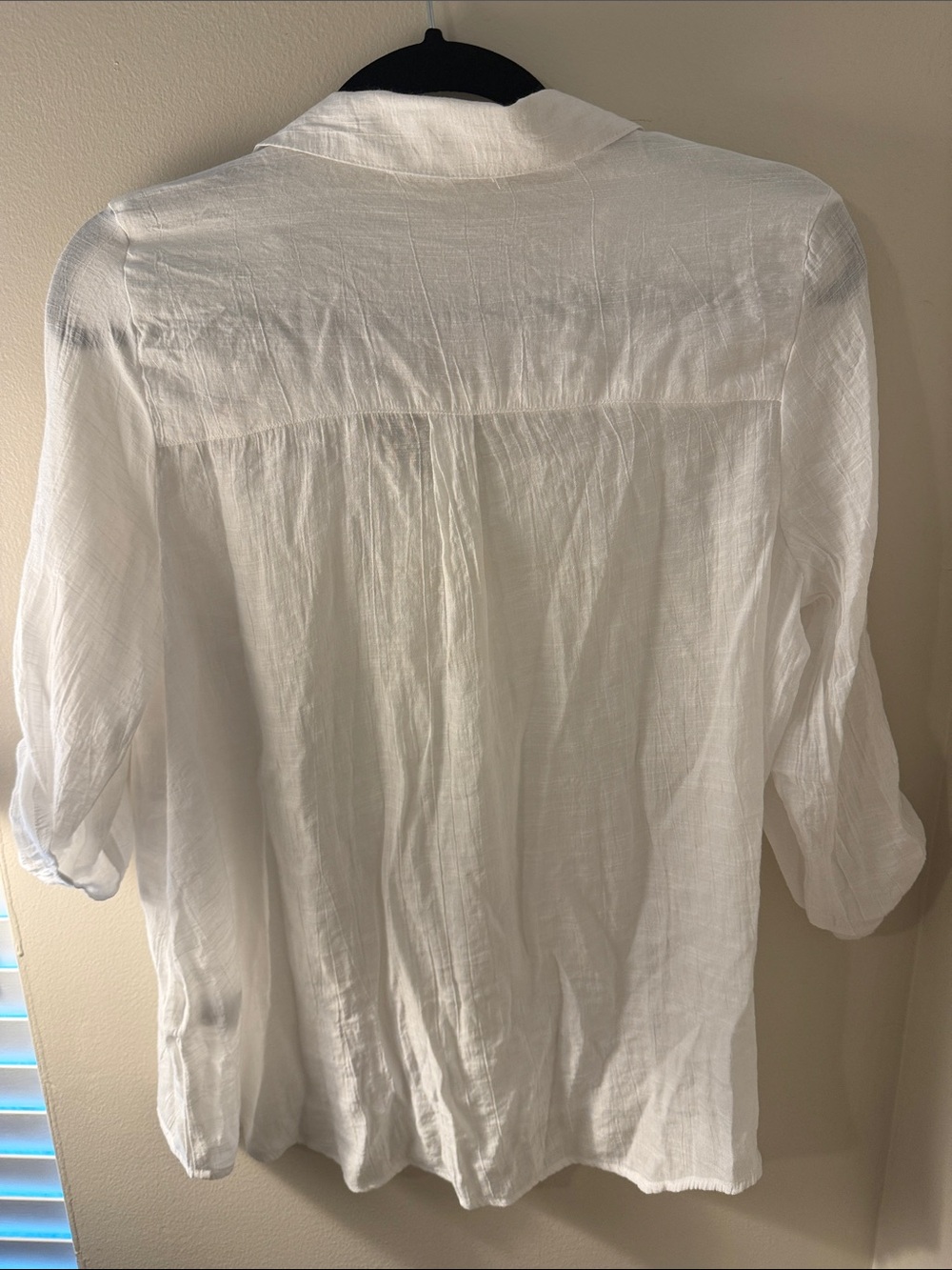 Emily Daniels White Button-Front Linen Blend Women's Shirt - Picture 3 of 4